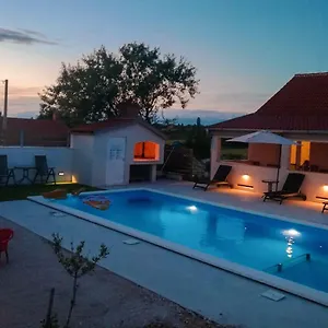 Villa House Mia, Murvica (Policnik)